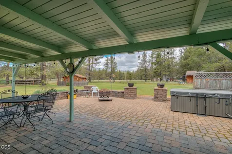 53939 Pine Grove Road La Pine OR 97739