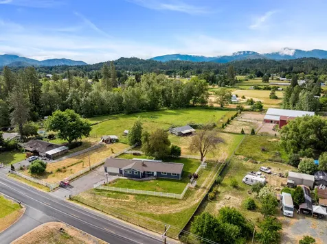 4675 Leonard Road Grants Pass OR 97527