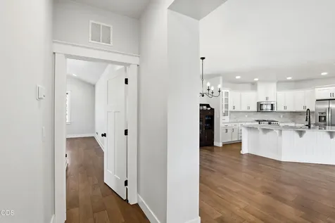 409 Sand Pointe Drive Central Point OR 97502