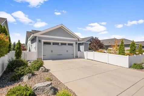 409 Sand Pointe Drive Central Point OR 97502