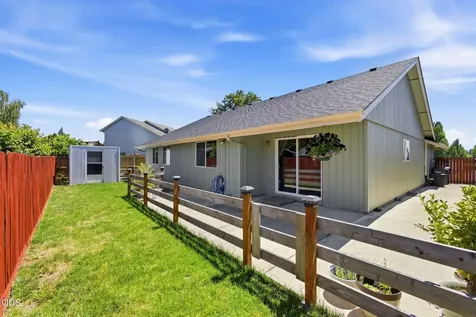 633 Cedar Street Independence OR 97351