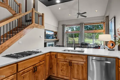 19551 Painted Ridge Loop Bend OR 97702