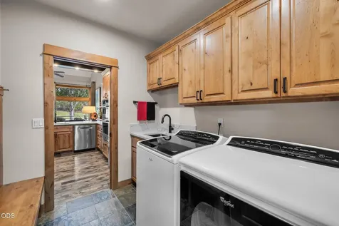 19551 Painted Ridge Loop Bend OR 97702