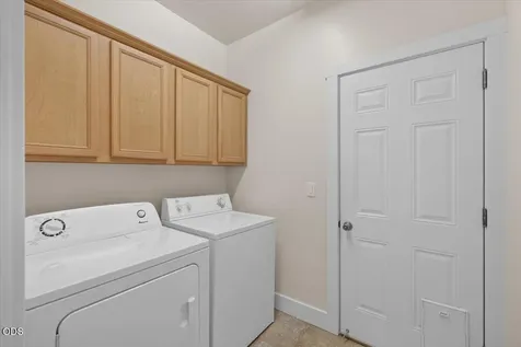 3880 Crystal Springs Drive Medford OR 97504