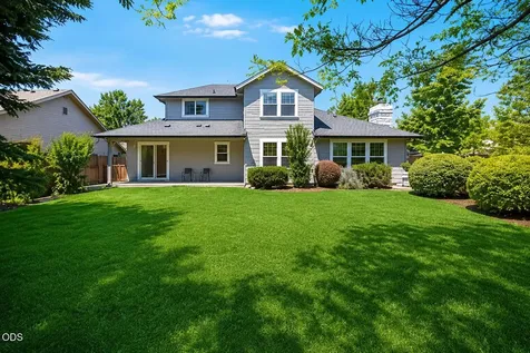 3880 Crystal Springs Drive Medford OR 97504