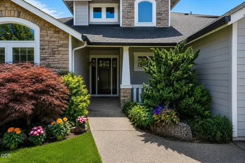3880 Crystal Springs Drive Medford OR 97504
