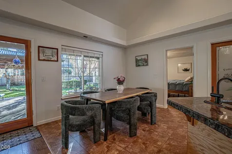 1025 Anglers Place Shady Cove OR 97539