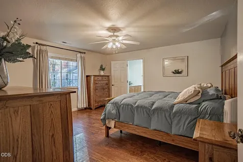 1025 Anglers Place Shady Cove OR 97539