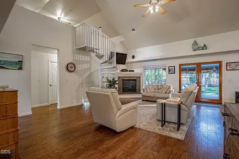 1025 Anglers Place Shady Cove OR 97539
