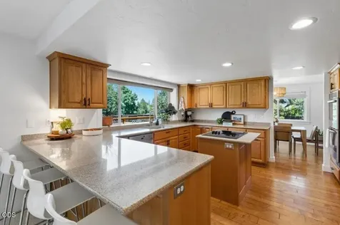 61211 Mount Vista Drive Bend OR 97702