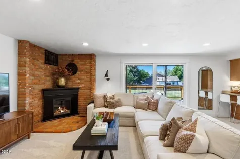 61211 Mount Vista Drive Bend OR 97702