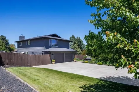 61211 Mount Vista Drive Bend OR 97702