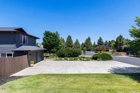 61211 Mount Vista Drive Bend OR 97702