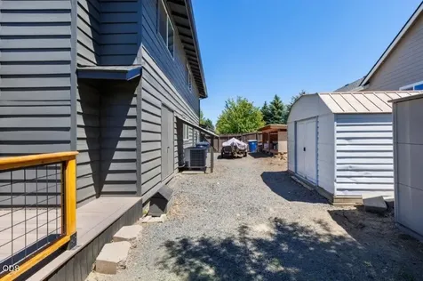 61211 Mount Vista Drive Bend OR 97702