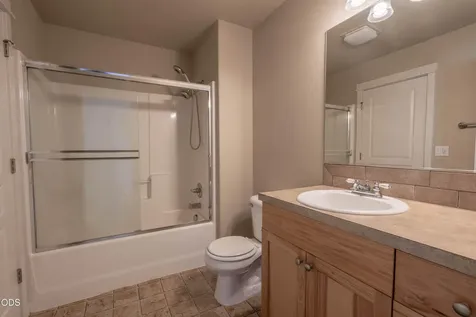 417 NW 27th Street Redmond OR 97756
