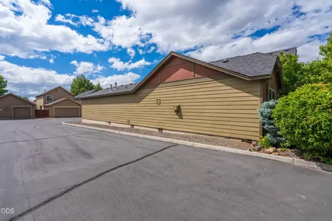 417 NW 27th Street Redmond OR 97756