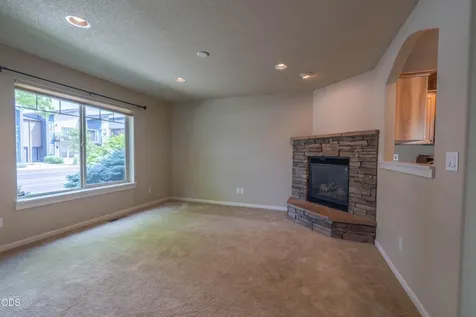 417 NW 27th Street Redmond OR 97756