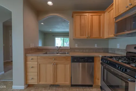 417 NW 27th Street Redmond OR 97756
