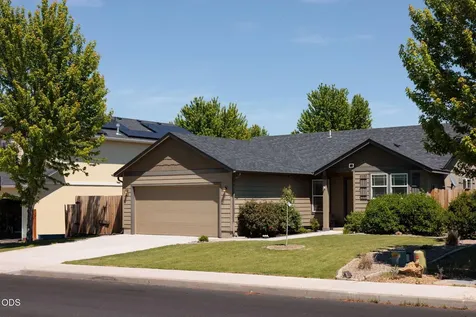 440 SW 31st Street Redmond OR 97756