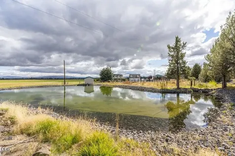 24585 Dodds Road Bend OR 97701