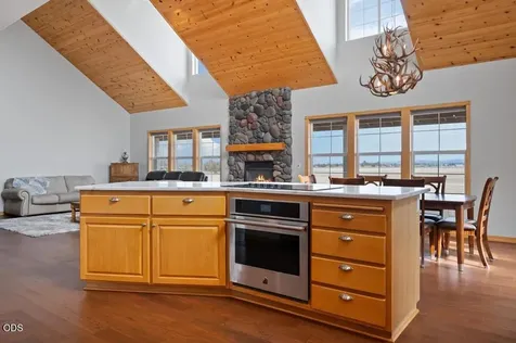 24585 Dodds Road Bend OR 97701
