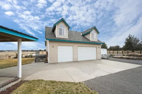 24585 Dodds Road Bend OR 97701