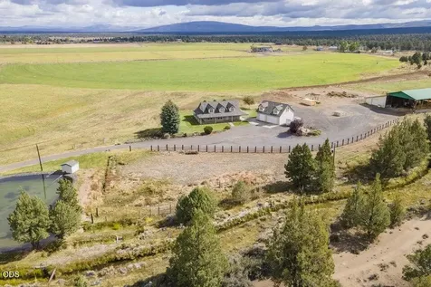 24585 Dodds Road Bend OR 97701