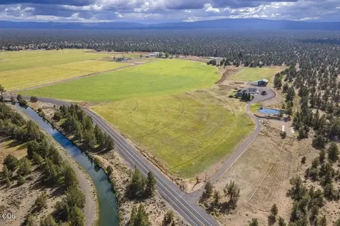 24585 Dodds Road Bend OR 97701