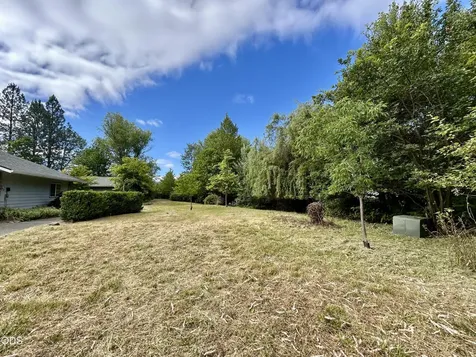 2075 SW Allen Creek Road Grants Pass OR 97527