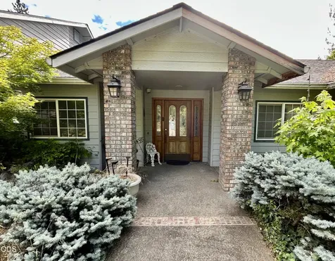 2075 SW Allen Creek Road Grants Pass OR 97527