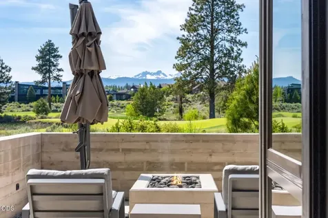 61591 Hosmer Lake Drive Bend OR 97702