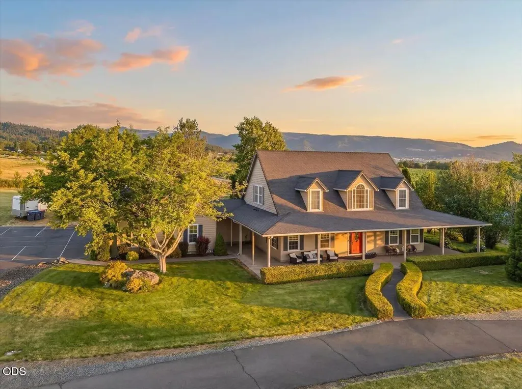 1760 Minear Road Medford OR 97501