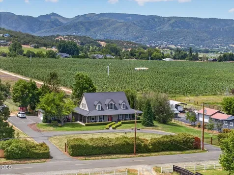 1760 Minear Road Medford OR 97501