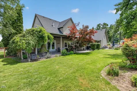 1760 Minear Road Medford OR 97501