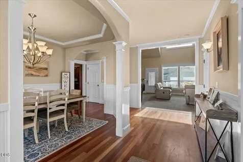 928 Buck Point Street Central Point OR 97502