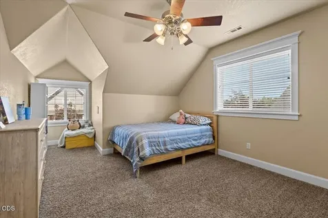 928 Buck Point Street Central Point OR 97502