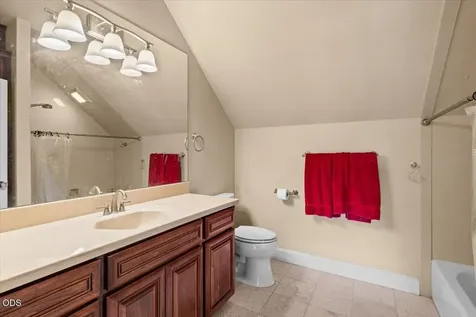 928 Buck Point Street Central Point OR 97502