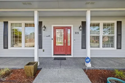 928 Buck Point Street Central Point OR 97502