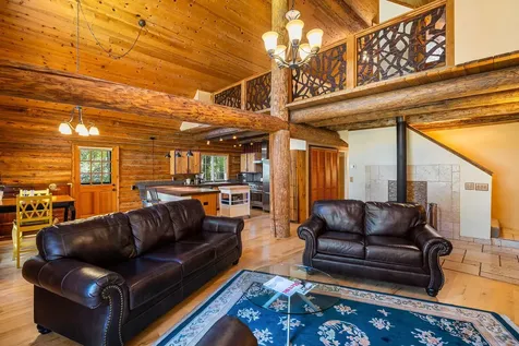 19078 Choctaw Road Bend OR 97702