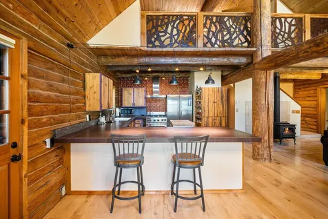 19078 Choctaw Road Bend OR 97702
