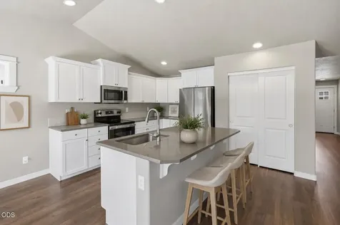 1785 W Williamson Avenue Sisters OR 97759