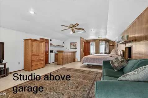 2204 Lampman Road Gold Hill OR 97525
