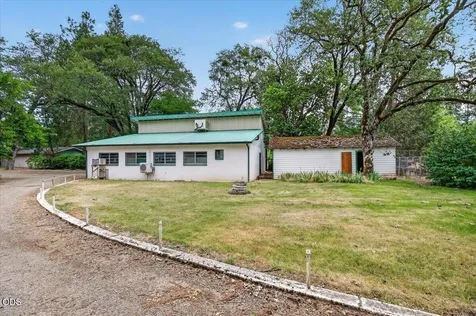 2204 Lampman Road Gold Hill OR 97525