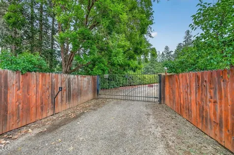 2204 Lampman Road Gold Hill OR 97525