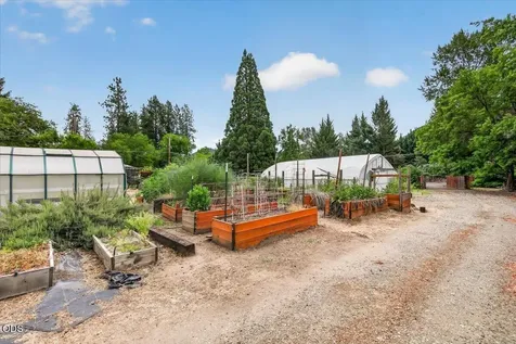2204 Lampman Road Gold Hill OR 97525