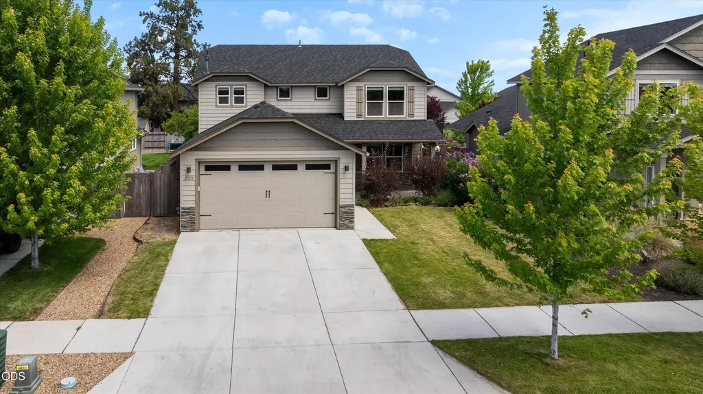 21278 SE Daylily Avenue Bend OR 97702