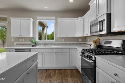 21278 SE Daylily Avenue Bend OR 97702