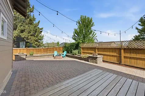 62719 Hawkview Road Bend OR 97701