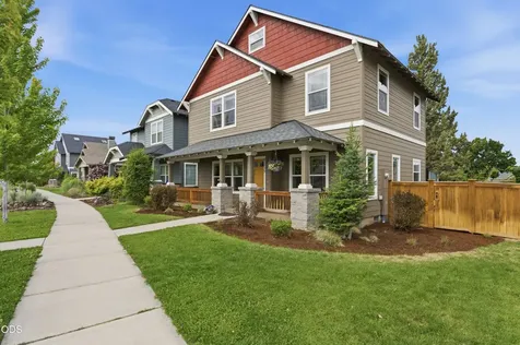 62719 Hawkview Road Bend OR 97701
