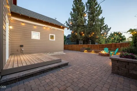 62719 Hawkview Road Bend OR 97701